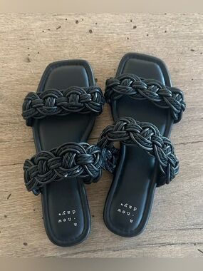 Black Braided Women's Slide Mule Sandals- size 6